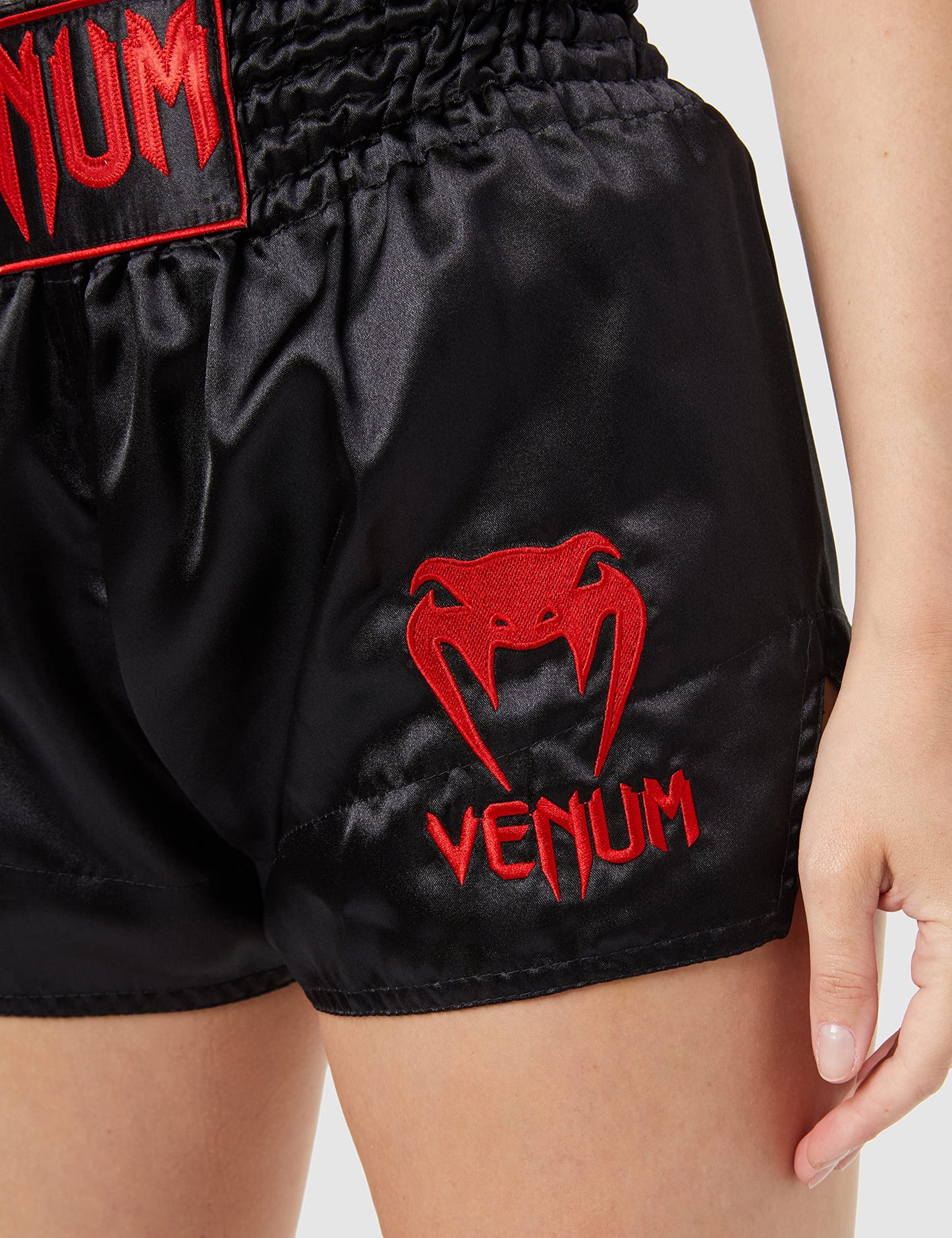 Venum Muay Thai Shorts Classic - Black/Red