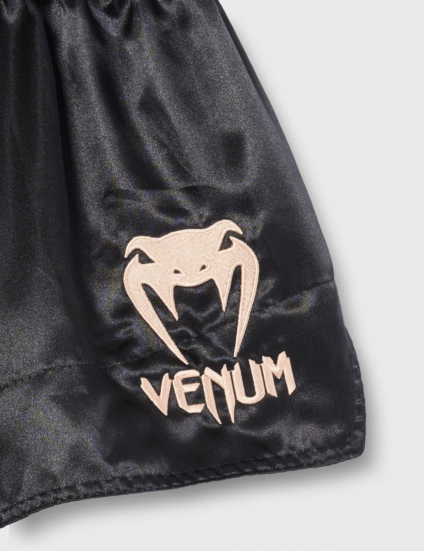 Venum Muay Thai Shorts Classic - Black/Gold